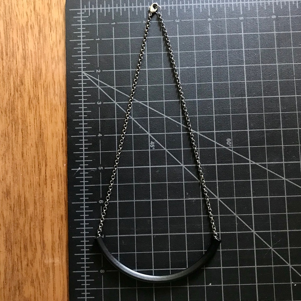 Simple, Chunky Necklace - Picture 3 of 3